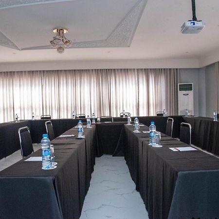 Mika Hotel Kabulonga Lusaka Esterno foto