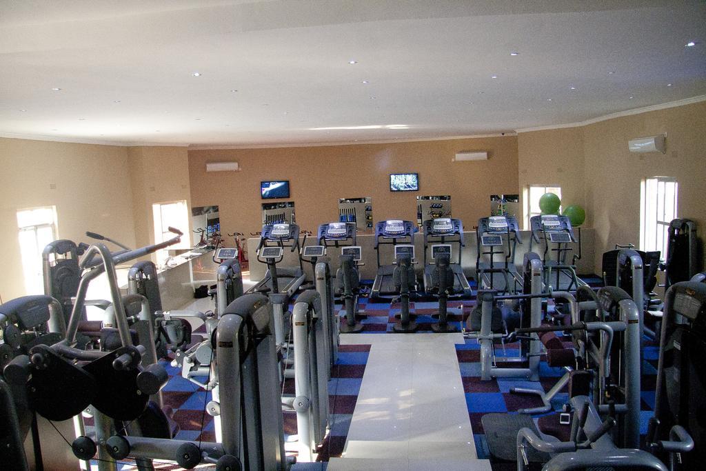 Mika Hotel Kabulonga Lusaka Esterno foto
