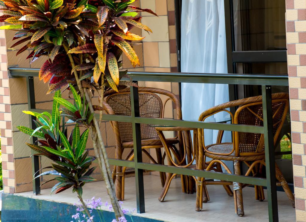 Mika Hotel Kabulonga Lusaka Esterno foto